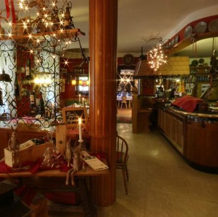 Hotel-Restaurant Drei Hasen ميشيلشتادت المظهر الخارجي الصورة